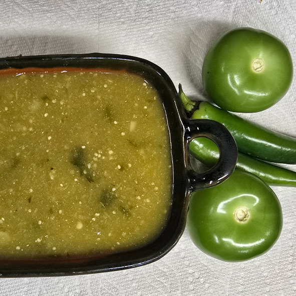 SALSA DE CHILE SERRANO Y TOMATILLO